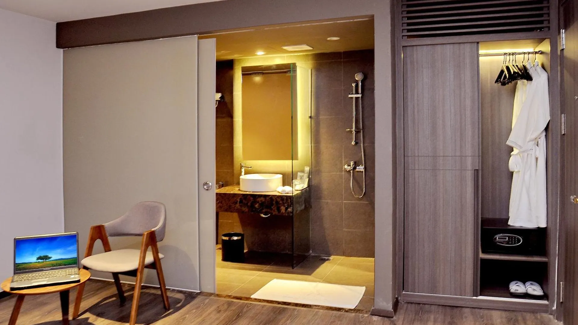 Kim Thanh Boutique Hotel Nha Trang 4*,
